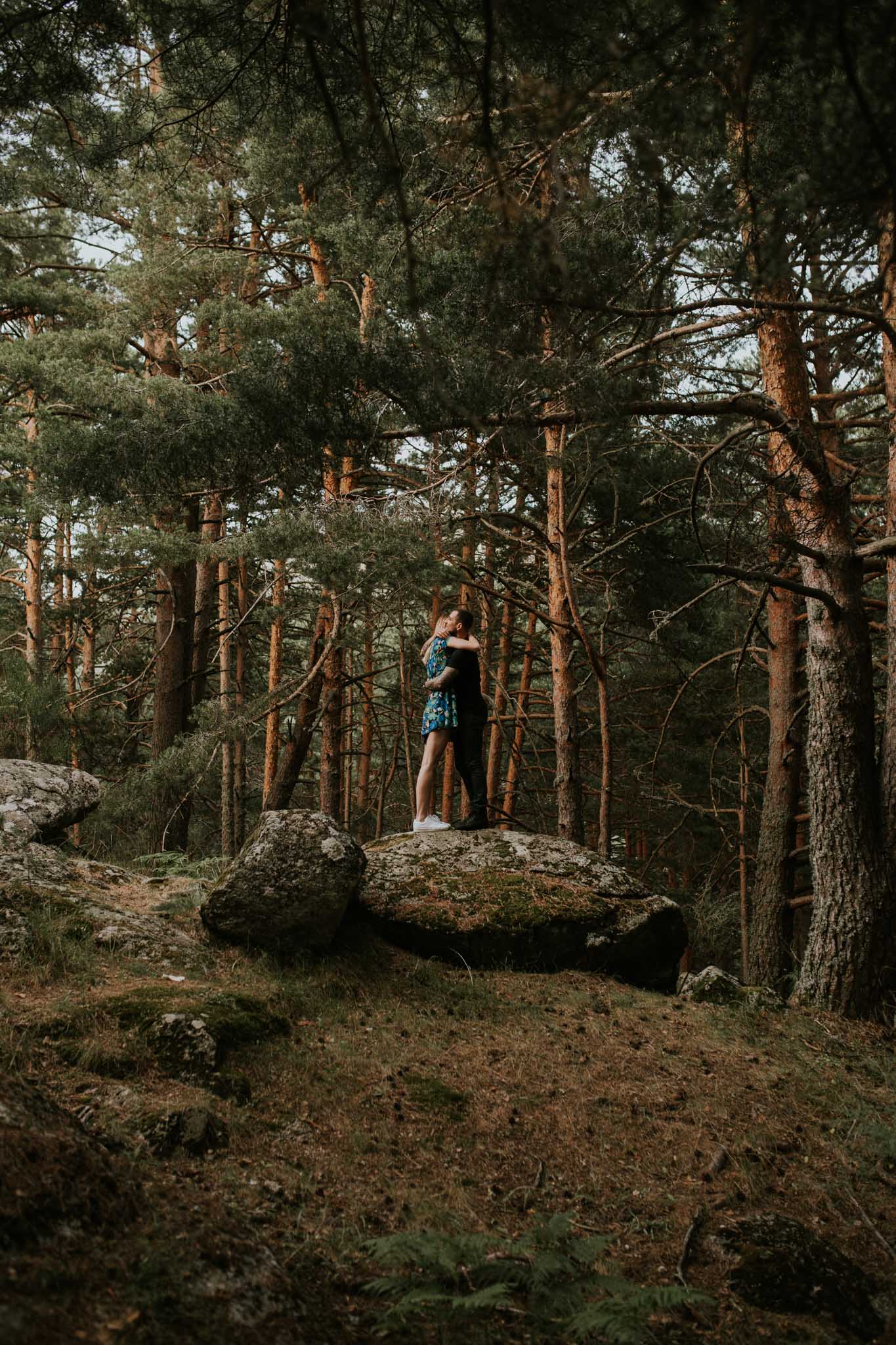 Fotografia pareja bosque 23 Concorazon
